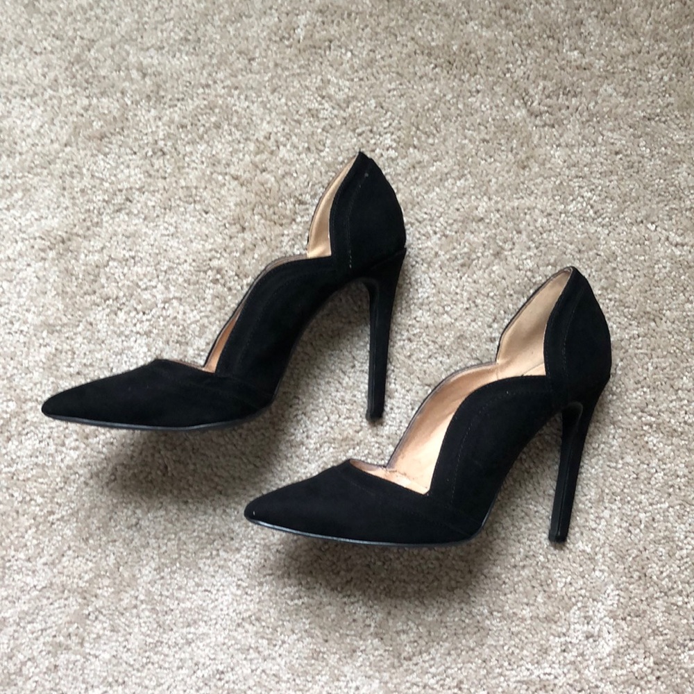 VICI {Liliana} Scalloped Black Suede Shoes